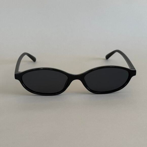 Black cat eye sunglasses with - Picture 1 of 8